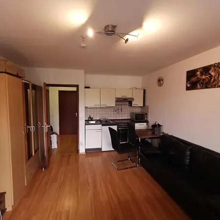 公寓 Close To Subway, S-bahn, 15 Min To Center, Garage, Balcony *